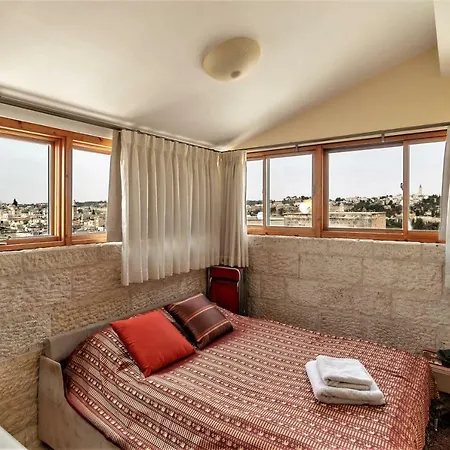 Into Jerusalem Heart Exterior photo